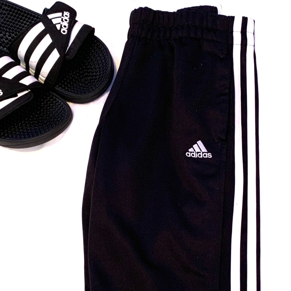 Women’s Adidas Pants Joggers/Sweatpants